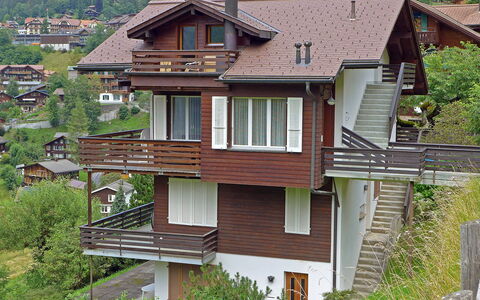 Melodie Apt.w: Bygning, Vindue, Hus, Plante, Træ, Træ, Land Lot, Sommerhus, Kvarter, Urban Design