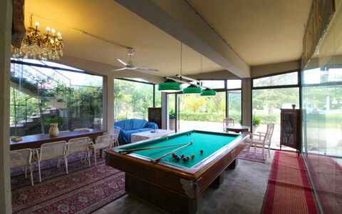 Villa Quattro Mori: Billardstue, Billardbord, Værelse, Pool, Ejendom, Spil, Engelsk Billard, Opholdsrum, Møbel, Bord