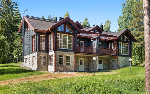 Syvärinkulta B: Bygning, Vindue, Hus, Hjem, Sommerhus, Tag, Boligområde, Estate, Sidespor, Stuehus