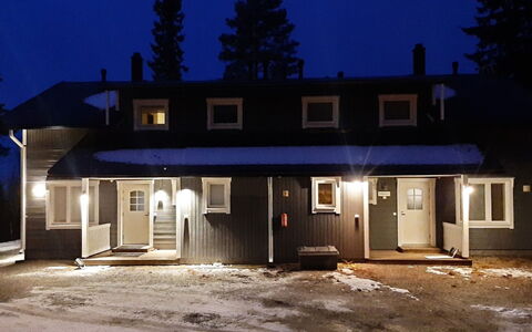 Toivola 2: Træ, Sommerhus, Bjælkehytte, Skov, Skur, Garden Bygninger, Lærk, Woodland, Bejdse