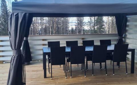 Toivola 2: Træ, Sommerhus, Bjælkehytte, Skov, Skur, Garden Bygninger, Lærk, Woodland, Bejdse