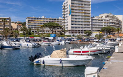 Sainte Maxime 148: Båd, Vandfartøjer, Bygning, Marina, Både Og Sejlsport - Udstyr Og Materiel, Lejlighed, Havn, Kanal, Skib, Ejerlejlighed