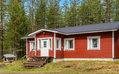 Itätullinkievari: Træ, Sommerhus, Bjælkehytte, Skov, Skur, Garden Bygninger, Lærk, Woodland, Bejdse