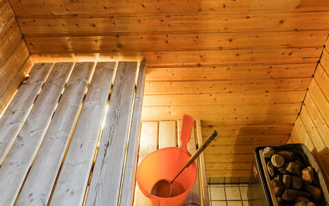 Meritähti: Græs, Hus, Sommerhus, Land Lot, Hjem, Estate, Lawn, Sidespor, Stuehus, Veranda