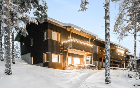 Aino: Sommerhus, Hus, Hjem, Garden Bygninger, Sidespor, Bjælkehytte, Stuehus, Estate, Skur, Gård