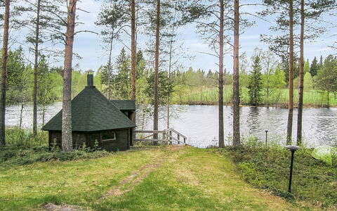 Yläneuvola Silta: Sommerhus, Hus, Hjem, Garden Bygninger, Sidespor, Bjælkehytte, Stuehus, Estate, Skur, Gård
