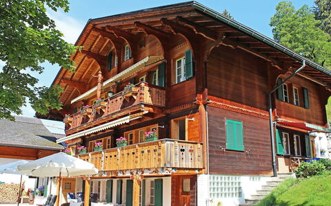 Chalet Jrene: Hus, Bygning, Ejendom, Hjem, Arkitektur, Ejendom, Sidespor, Boligområde, Tag, Sommerhus