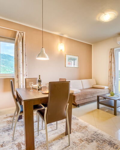 Villa Tara 104.2