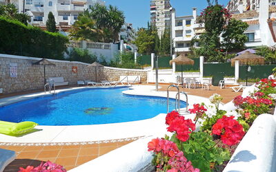 Benalmádena Costa 121: Svømmepøl, Ejendom, Bygning, Ejendom, Lejlighed, Ferie, Udvej, Fritid, Ferieby, Hus