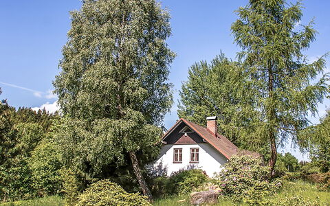 Sedmidomí: Plante, Himmel, Sky, Ejendom, Naturlige Landskab, Hus, Blad, Træ, Land Lot, Lærk