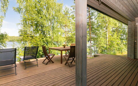 Hot Pool Cottage Iitu: Træ, Trægulve, Hårdttræ, Veranda, Dæk, Planke, Bejdse, Eco Hotel, Skygge, Udendørs Møbler