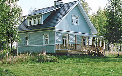 Eteläranta: Græs, Hus, Sommerhus, Tag, Hjem, Sidespor, Land Lot, Stuehus, Lawn, Veranda