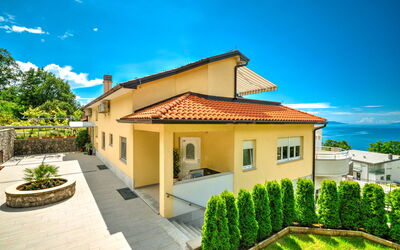 Opatija Matulji 401: Ejendom, Hus, Hjem, Bygning, Ejendom, Estate, Arkitektur, Boligområde, Villa, Tag