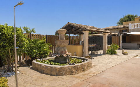 Cas Pec: Hjem, Skygge, Estate, Have, Flise, Landscaping, Hacienda, Beton, Backyard, Gårdsplads