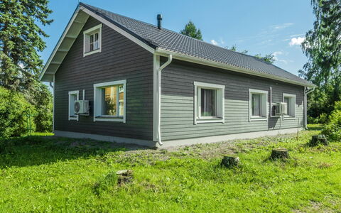 Aamunkoi: Træ, Sommerhus, Bjælkehytte, Skov, Skur, Garden Bygninger, Lærk, Woodland, Bejdse
