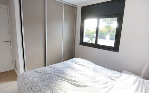 Gunella: Soveværelse, Værelse, Ejendom, Seng, Møbel, Etage, Madras, Sengetøj, Bed Frame, Loft