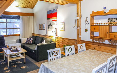Tunturikuksa: Træ, Sommerhus, Bjælkehytte, Skov, Skur, Garden Bygninger, Lærk, Woodland, Bejdse