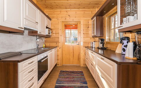 Lokinsiipi: Køkken, Træ, Countertop, Cabinetry, Større Bandage, Gulvbelægning, Køkken Apparat, Indretning, Loft, Hjem