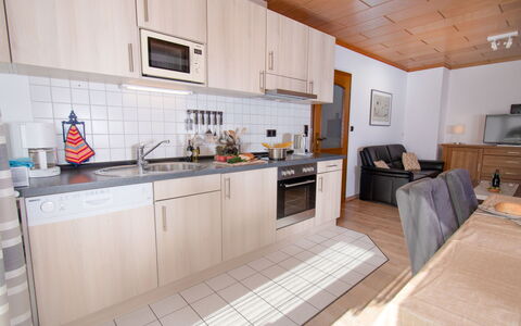 Norddeich 794: Ejendom, Cabinetry, Håndvask, Køkkenvask, Countertop, Tap, Køkken, Køkken Apparat, Træ, Indretning