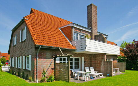 Norddeich 757: Himmel, Plante, Bygning, Vindue, Hus, Naturlige Landskab, Land Lot, Træ, Træ, Sky