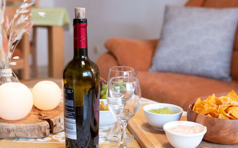 Störtebeker: Bordservice, Bord, Flaske, Møbel, Mad, Drinkware, Glasservice, Barware, Plade, Glas Flaske