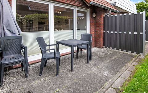 Teetied: Skygge, Blomsterkrukke, Stueplante, Udendørs Møbler, Gårdsplads, Gård, Altan, Stol, Design, Gårdhave