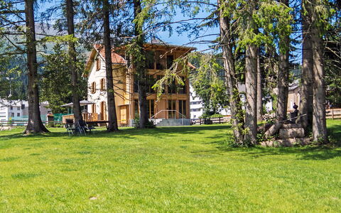 Von Capeller: Ejendom, Hus, Træ, Hjem, Græs, Estate, Ejendom, Sommerhus, Lawn, Bygning