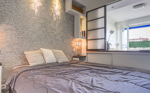Saint Christophe: Ejendom, Møbel, Bygning, Komfort, Cabinetry, Bed Frame, Indretning, Træ, Etage, Hus