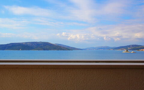 Villa Mustra: Blå, Krop Af Vand, Himmel, Hav, Horisont, Vand, Azure, Ocean, Kyst, Kyst