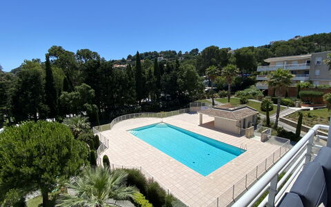 Cavalaire 154: Svømmepøl, Udvej, Eco Hotel, Estate, Skygge, Landscaping, Fritid, Have, Villa