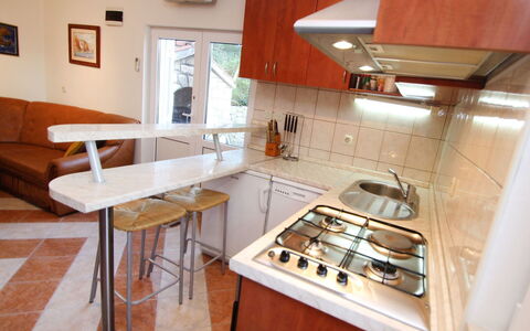Ratimir: Countertop, Cabinetry, Køkken Apparat, Gaskomfur, Komfur, Køkken, Håndvask, Træ, Billedramme, Cooktop