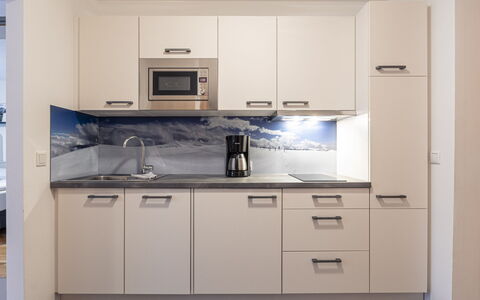 Sankt Georgen am Kreischberg 160: Cabinetry, Countertop, Ejendom, Køkkenvask, Bygning, Køkken, Køkken Apparat, Træ, Komfur, Husholdningsapparat