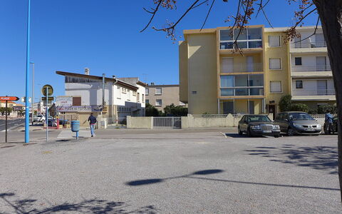Narbonne-Plage 295: Vand, Plante, Ejendom, Bygning, Svømmepøl, Azure, Vindue, Arkitektur, Fritid, Boligområde
