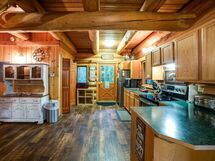 10sl Log Cabin At Its Best!