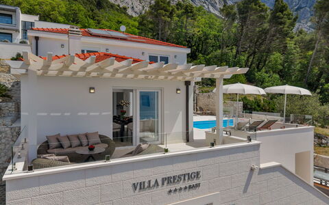 Prestige: Lejlighed, Altan, Udvej, Bjergkæde, Estate, Ferieby, Udendørs Møbler, Eco Hotel, Villa, Hotel