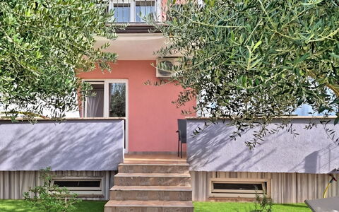 Finida: Hjem, Have, Altan, Veranda, Gelænder, Backyard, Trappe, Gård, Skygge, Landscaping