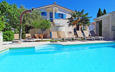 Villa Pina 407.1