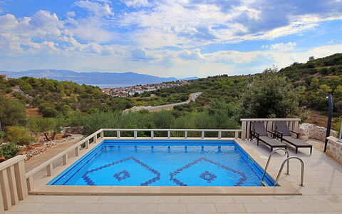 Villa Tonka: Vand, Himmel, Sky, Vandressourcer, Azure, Træ, Naturlige Landskab, Strand, Coastal Og Oceaniske Landskabsformer, Plante