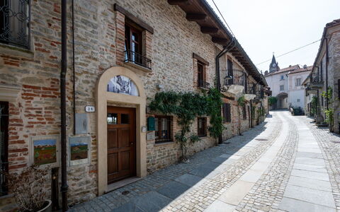 Maison des Roses: Altan