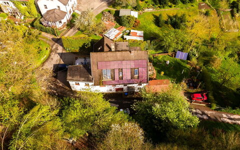Haus Keller: Plante, Bygning, Vindue, Naturlige Landskab, Hus, Landskab, Træ, Landdistrikt, Ejendom, Tag