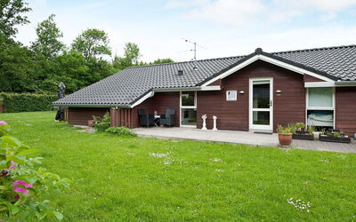 Pøt Strandby