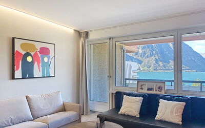 Blue Vista Lugano Apt.616 50.17: Møbel, Indretning, Couch, Værelse, Stue, Etage, Gulvbelægning, Lejlighed, Loft