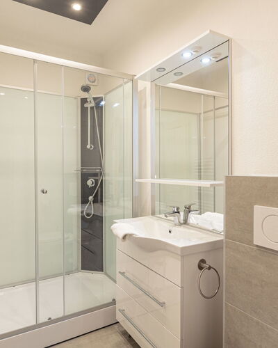 Für Bis zu 6 Personen 100.33