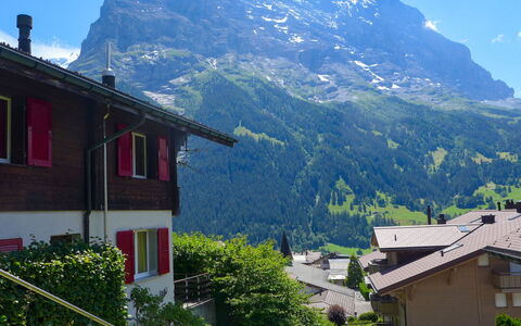 Chalet Albi: Himmel, Bjerg, Bygning, Ejendom, Vindue, Plante, Natur, Hus, Highland, Træ