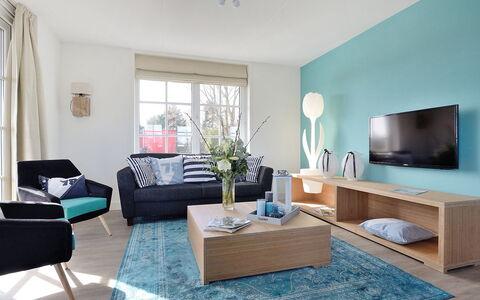 Noordwijk 810: Møbel, Ejendom, Couch, Grøn, Vindue, Azure, Komfort, Indretning, Træ, Bord