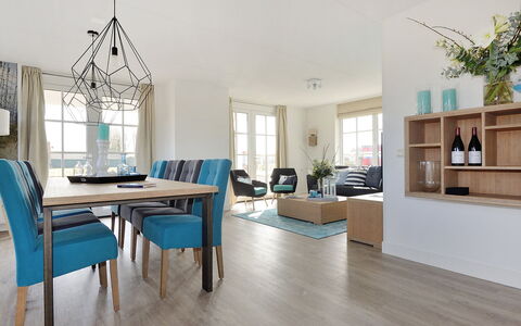 Noordwijk 810: Couch, Ejendom, Bord, Vindue, Træ, Indretning, Arkitektur, Stol, Stueplante, Hal